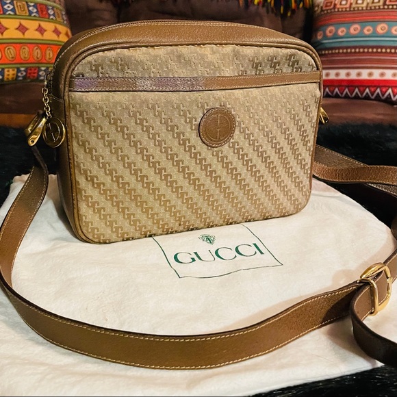 Authentic Vintage Gucci Crossbody Bag Authentic Vintage Gucci Crossbody Bag